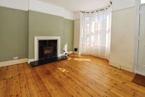 Ladysmith Avenue - click for photo gallery